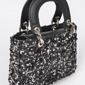 Sequined Handle COSSBODY BAG (7.5"X6"X2.5")